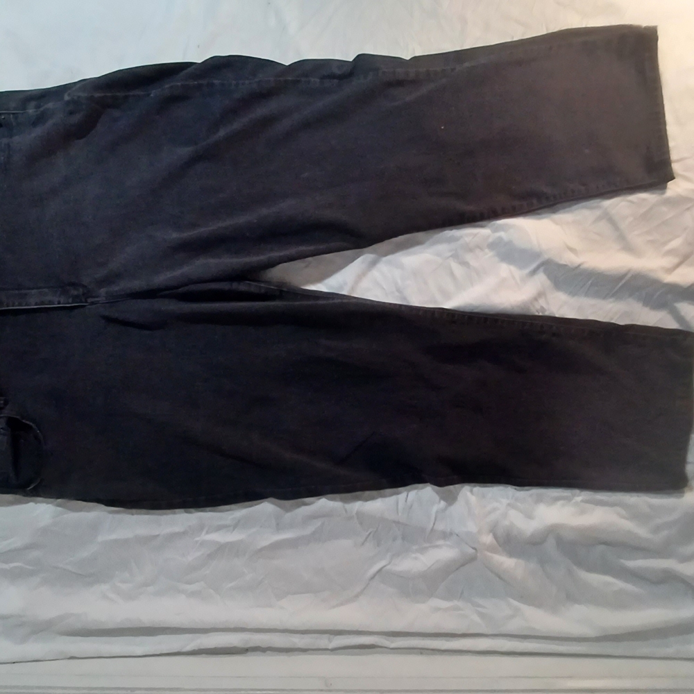 Women's Black Straight Leg Jeans
